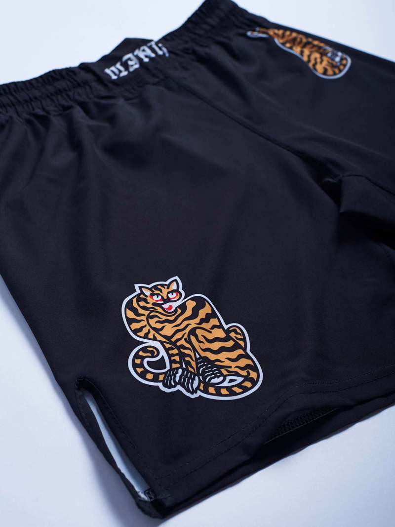 MANTO TIGERS FIGHT SHORTS-black
